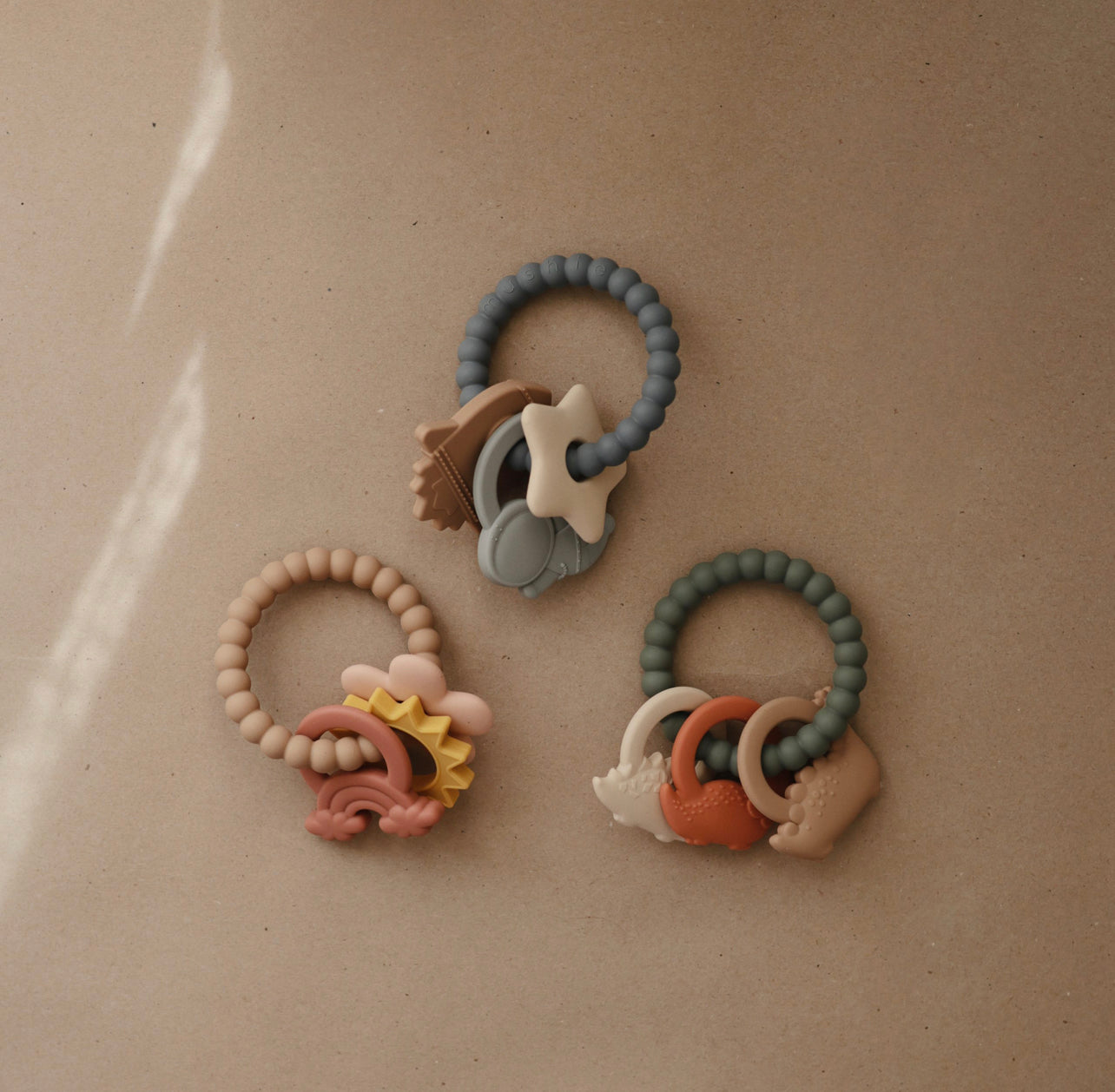 DINO TEETHING RING