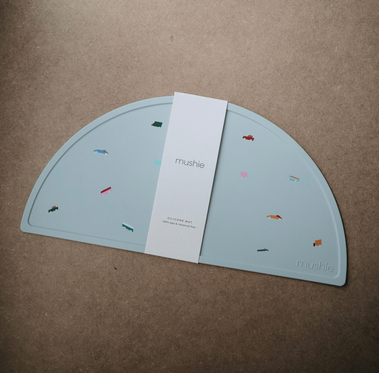 SILICONE PLACE MAT (RETRO CARS)